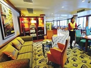 Club Lounge 2
