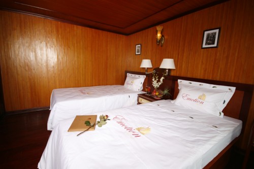 Twin Deluxe room