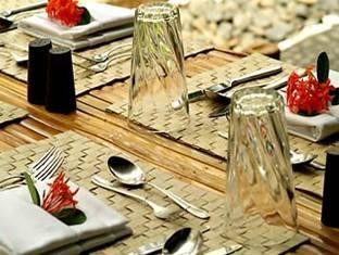 Filipino Fiesta Table Setting
