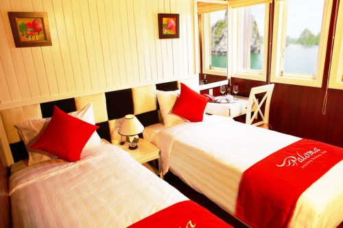 Twin deluxe room