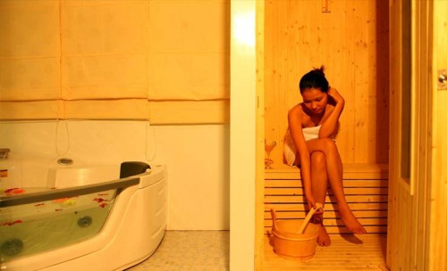 Spa and Jacuzzi on Paloma cruise