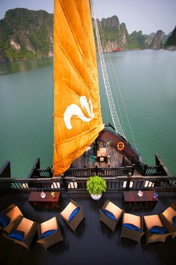 Paradise Cruise Halong bay - Sundeck